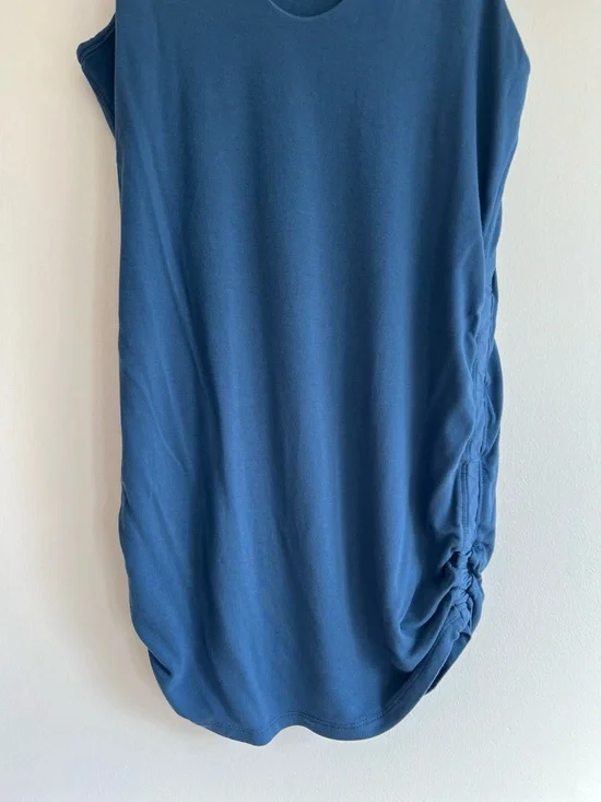 A Pea in the Pod Teal-Blue Maternity Tank with Side Ruching | Women’s S - Picture 3 of 6